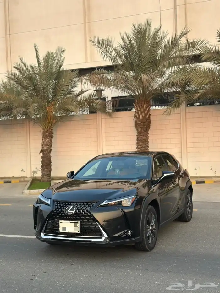 لكزس UX200 2023 3
