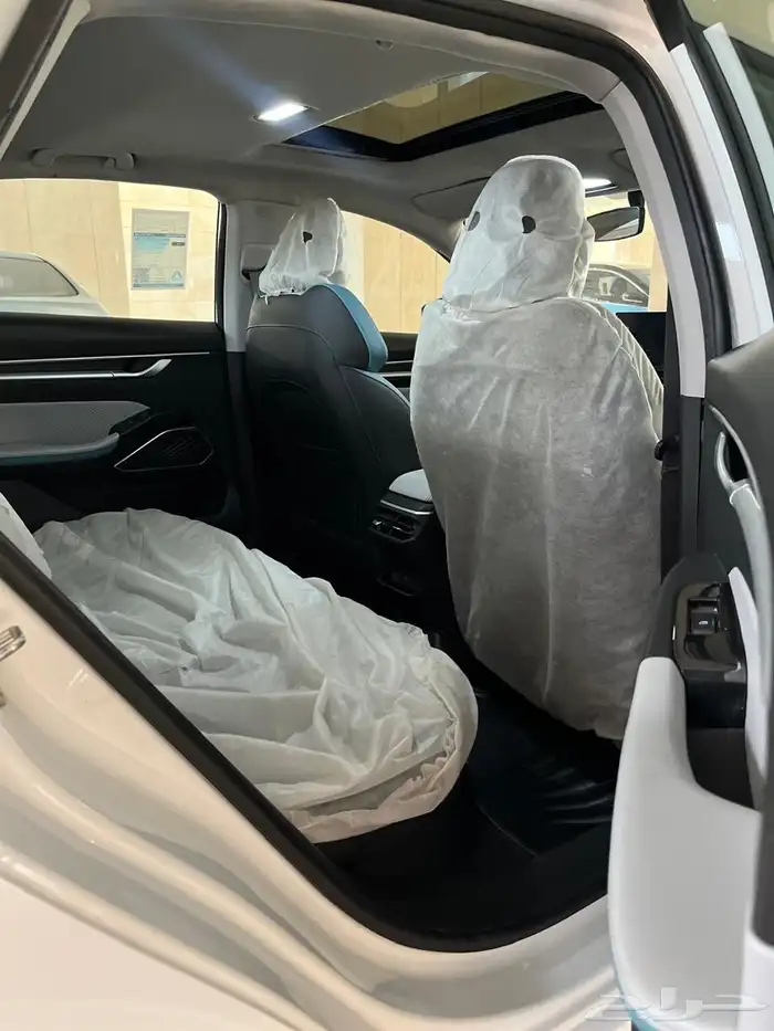 جيلي ام جراند 2025 5