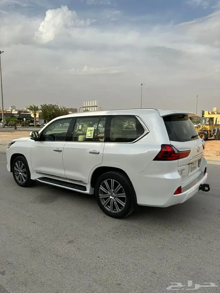 للبيع لكزس 2016 بريمي 20