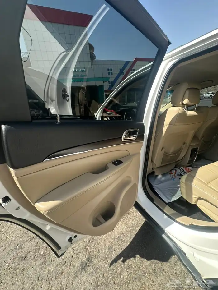 جيب شيروكي ليمتد 2014 7