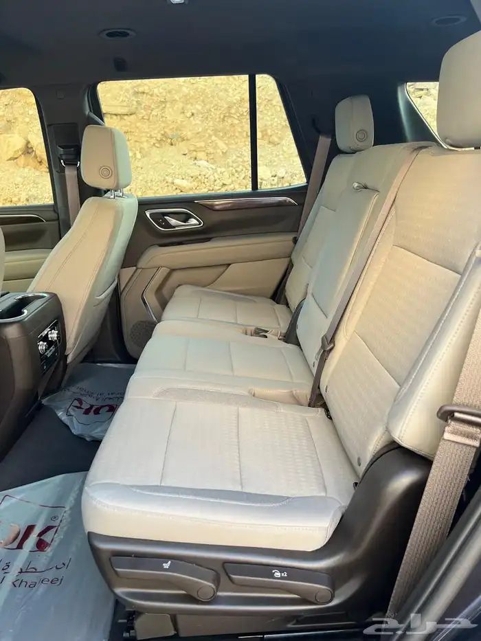 يوكون 2023 SLE قصير ( دبل ) ماشي 14990 فقط 17