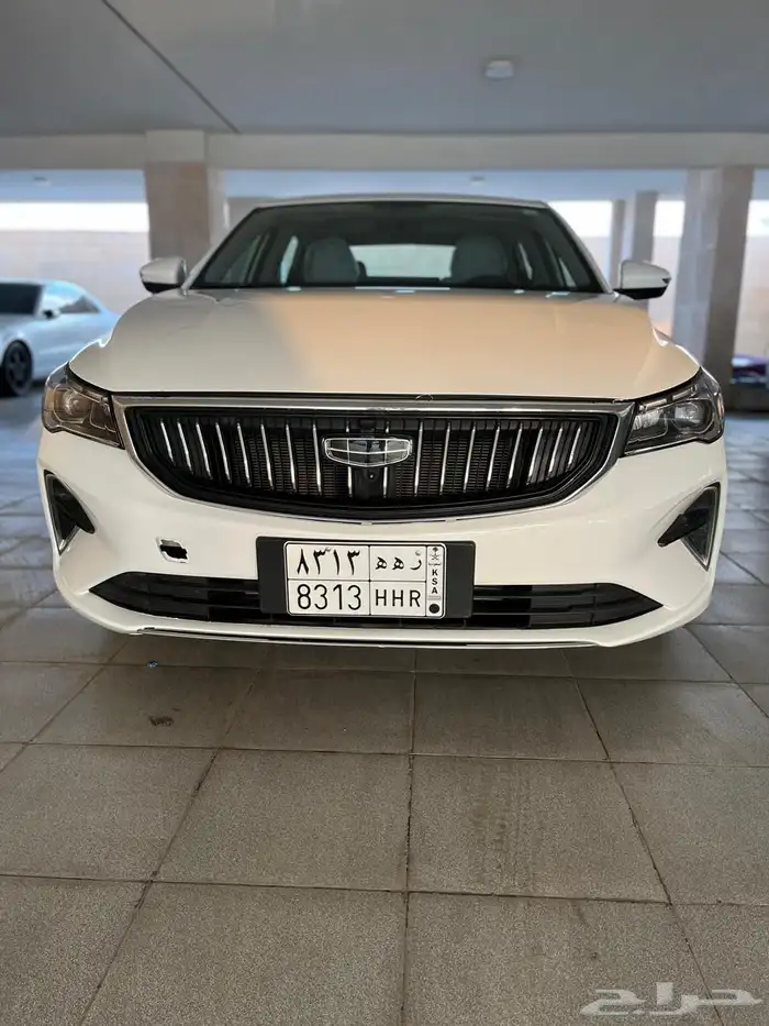 جيلي ام جراند 2025 8