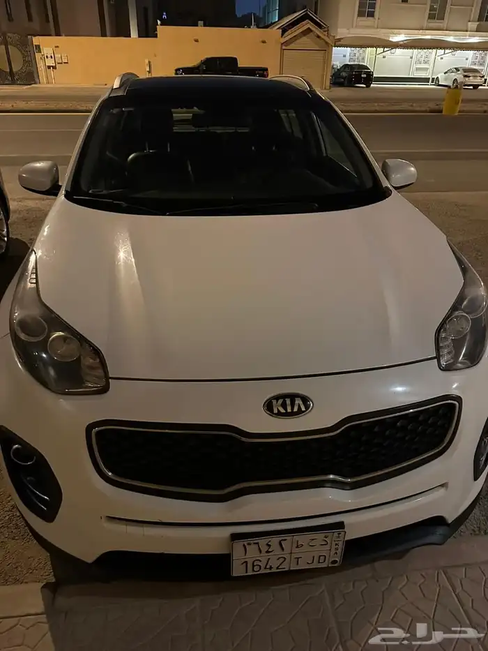 سبورتاج 2017 نصف فل بانورما مالك اول 1600 سي سي 4