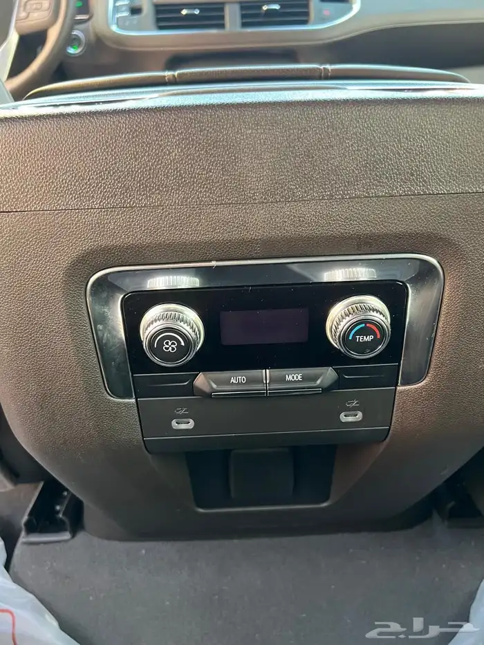 يوكون 2023 SLE قصير ( دبل ) ماشي 14990 فقط 21