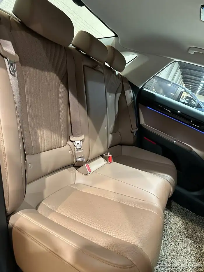 ازيرا 2023 بريميوم . رصد الفخامة 30