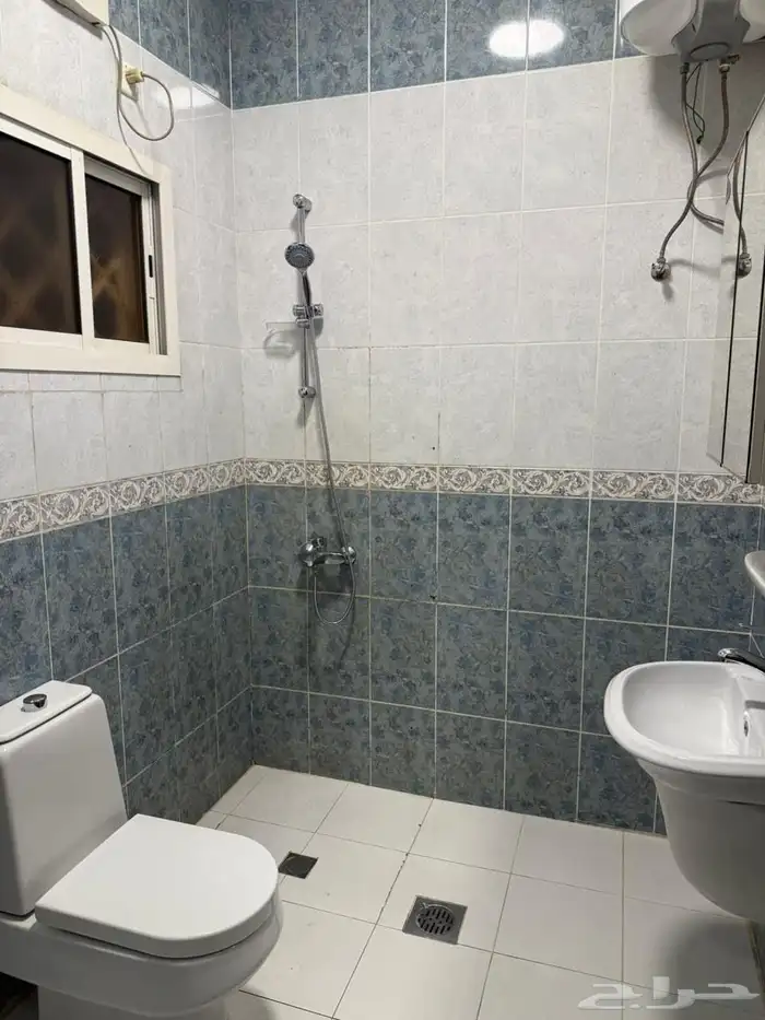 شقة فاخرة 6 غرف للإيجار بحي المروة 12