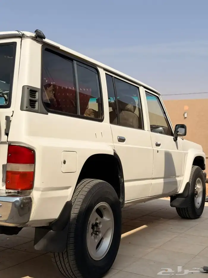 باترول أبيض موديل 90 2