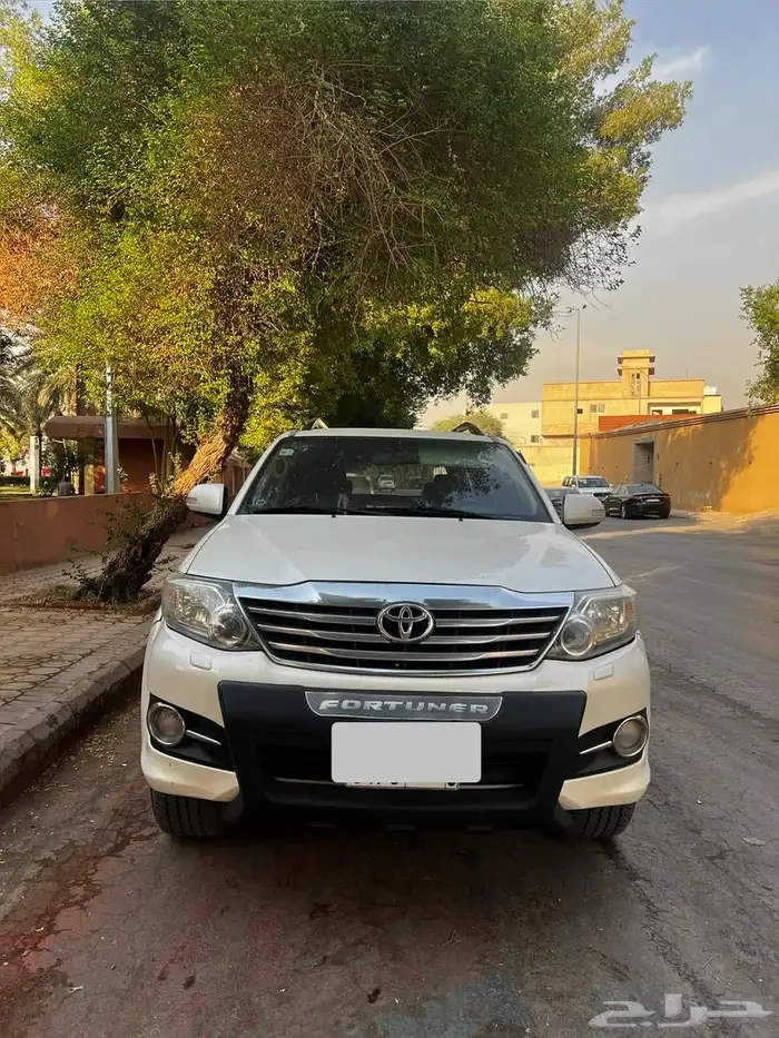 فورتشنر 2015 VXR فل كامل 60 عام 6