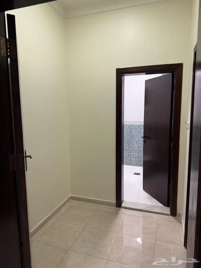 شقة فاخرة 6 غرف للإيجار بحي المروة 9