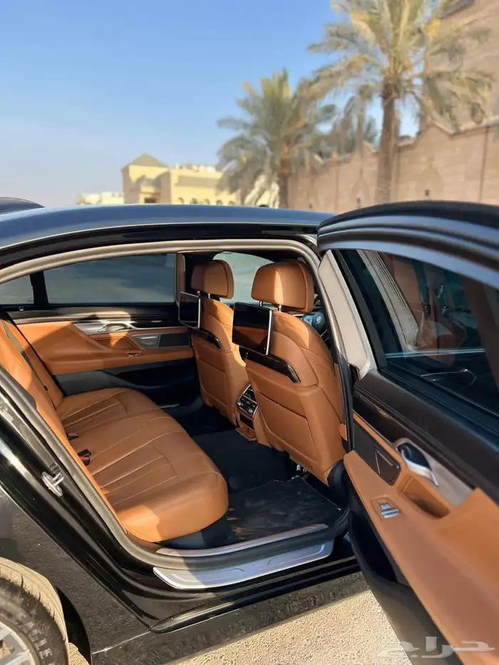 بس ام دبليو 730li ناغي فل كامل 2022بسعر مناسب جدا 7