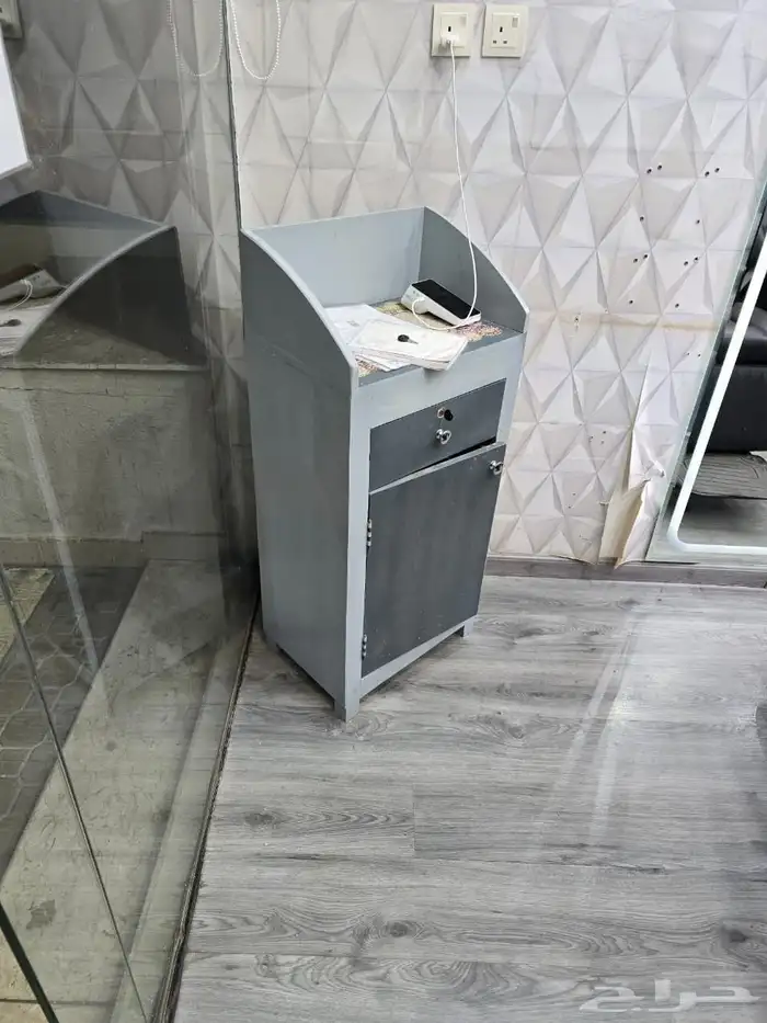 اثاث محل حلاقه للبيع 7