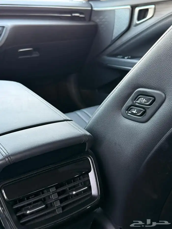 كيا K8 2022 بنزين 17