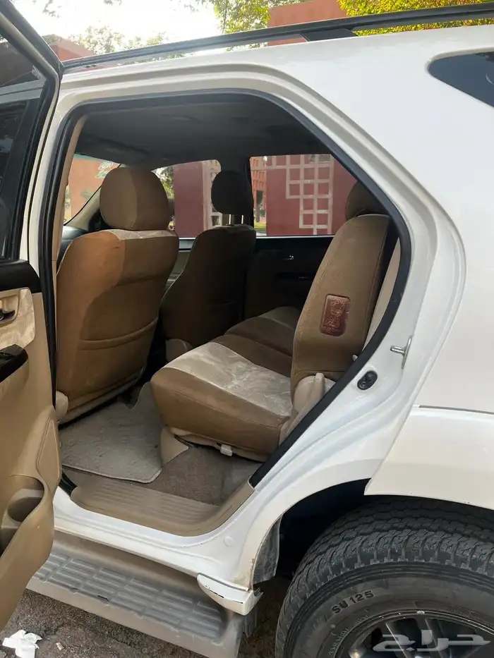 فورتشنر 2015 VXR فل كامل 60 عام 1