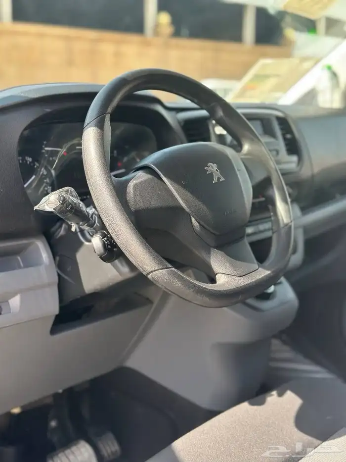 باص بضاعه بيجو اكسبرت 2023 7