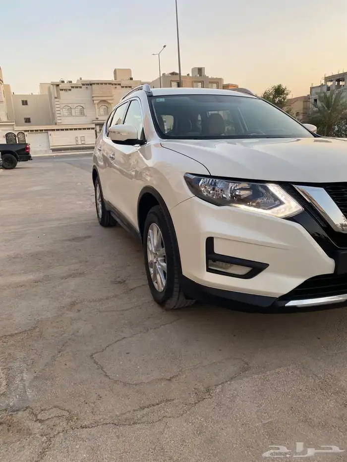 اكس تريل 2022 9