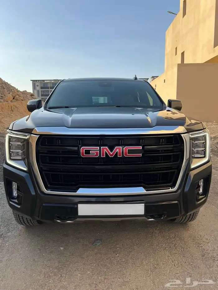 يوكون 2023 SLE قصير ( دبل ) ماشي 14990 فقط 0