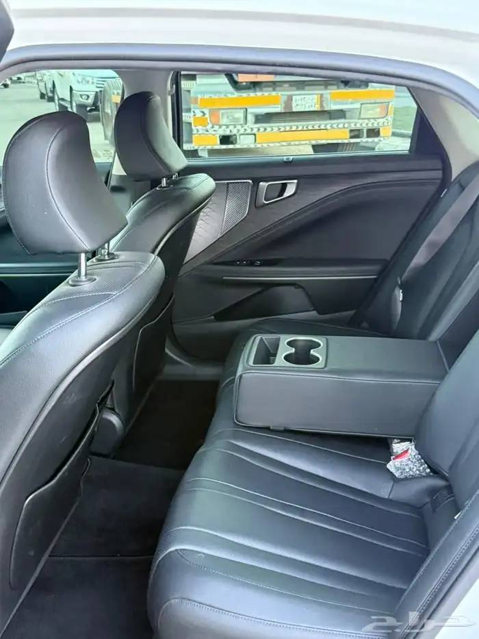 كيا K8 2022 بنزين 17