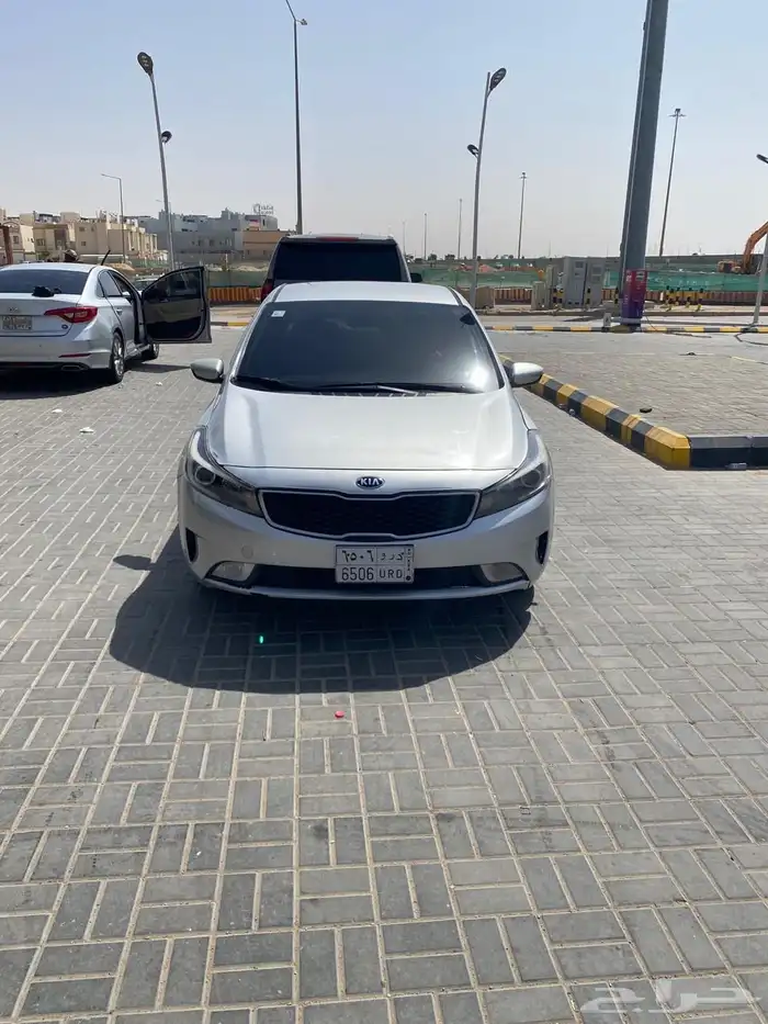 كيا سيراتو 2017   نضيفة جدا (للبيع ) 10