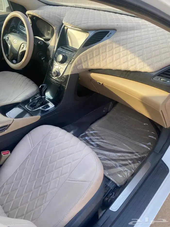 هيونداي أزيرا 212 7