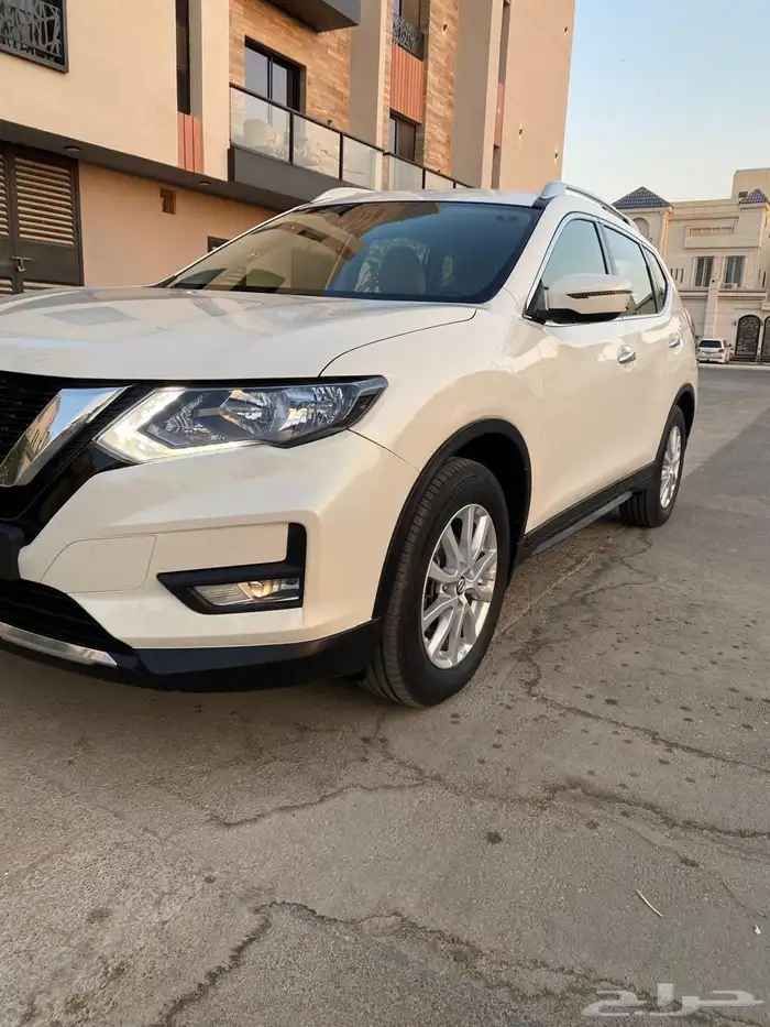 اكس تريل 2022 8