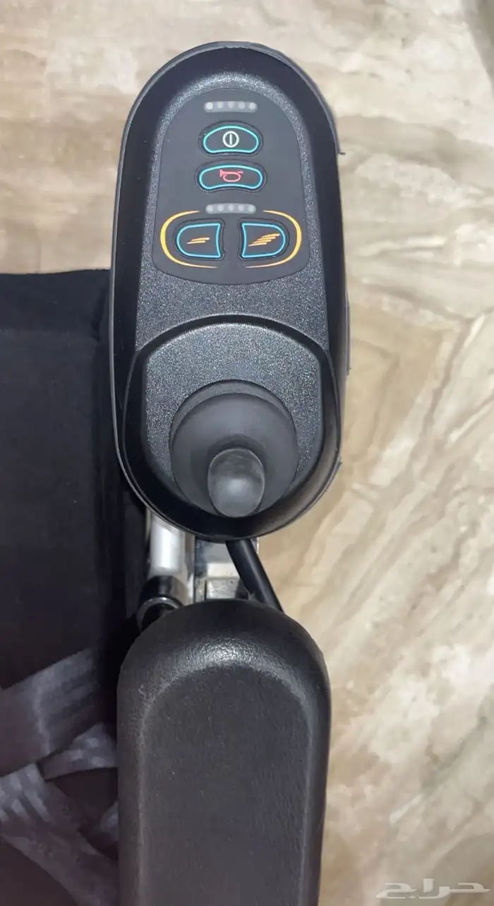 عربيه كهربائيه مفيده 25 امبير حجم البطاريه جدا مناسب وكبيره 4