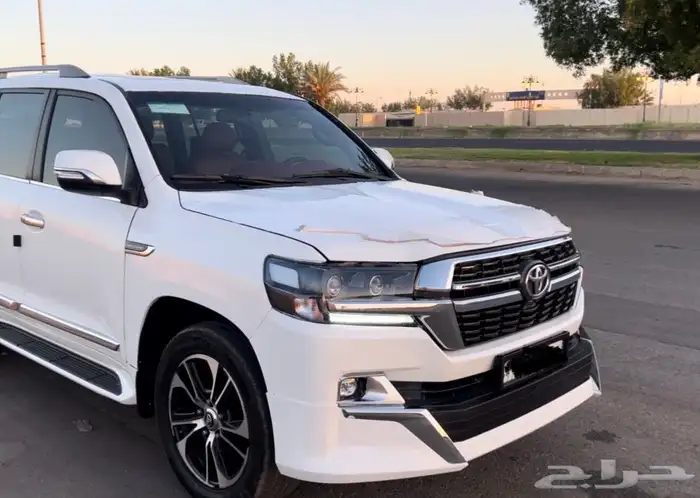 لاندكروزر مرهم 2021 تورنق فل كامل 15