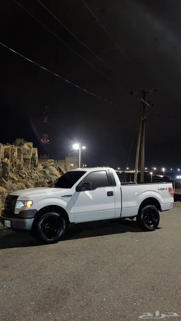 فورد F150  2011 8v  دبل   نضيف ومجهز   اكواب الوكاله  مخارج 0