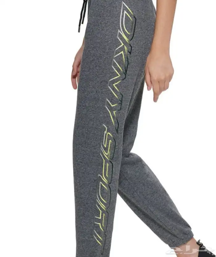 ملابس شتويه DKNY اصليه مشروطه نسائية ورجالي 0