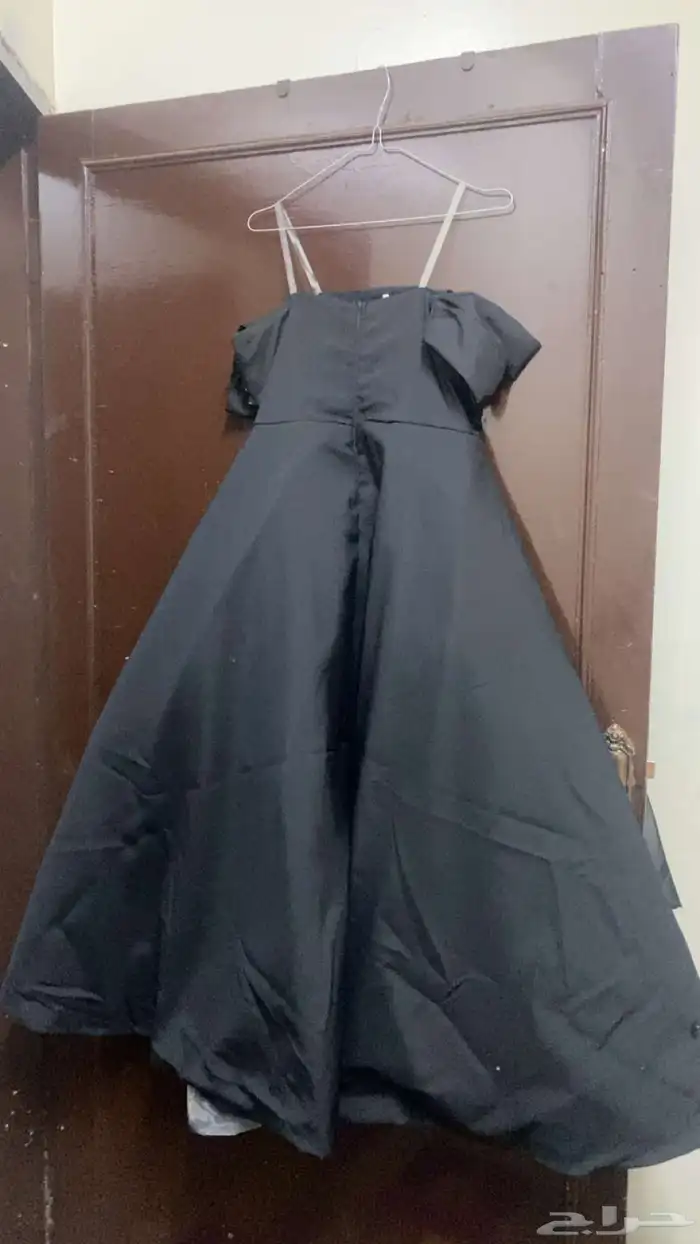 الفستان الاسود 150ريال مقاس 3 لبسته مره وحده 1