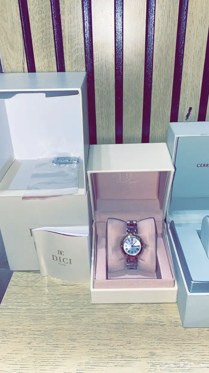 استشوار . فير شعر سيراميك فرشاه حراريه وساعه ديور درجه اولى 11