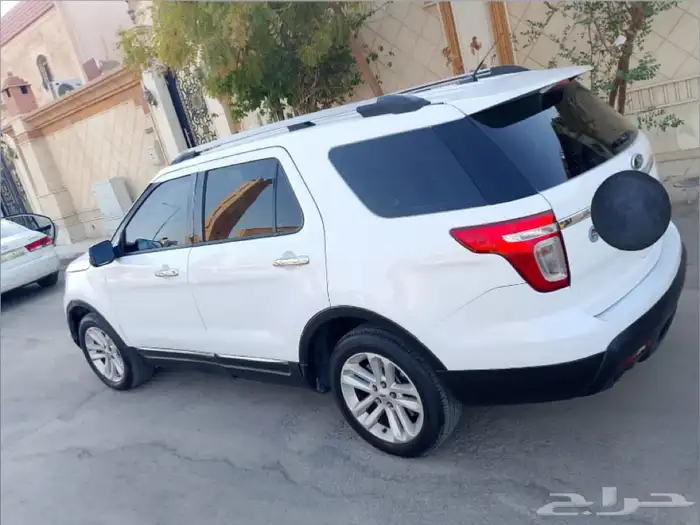 فورد اكسبلورر 2014 سوم 19500 ريال 4