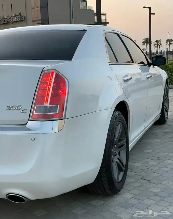 للبيع كرايسلر C300 2012 نظيف جدا 16