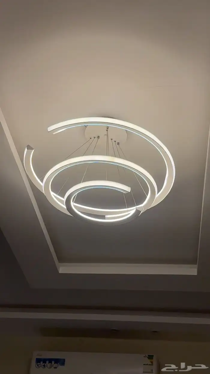 ثريا مميزه بثلاث ألوان 1