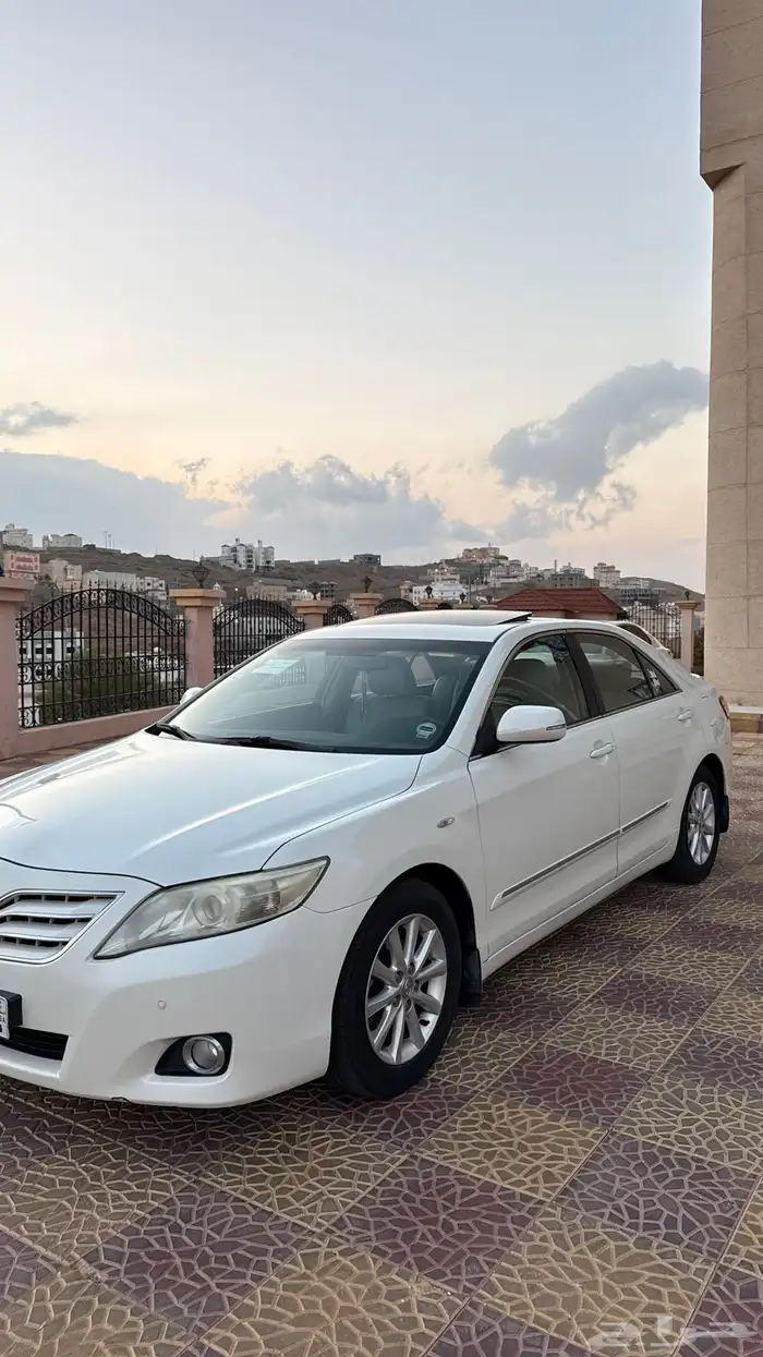 للبيع كامري 2011 1