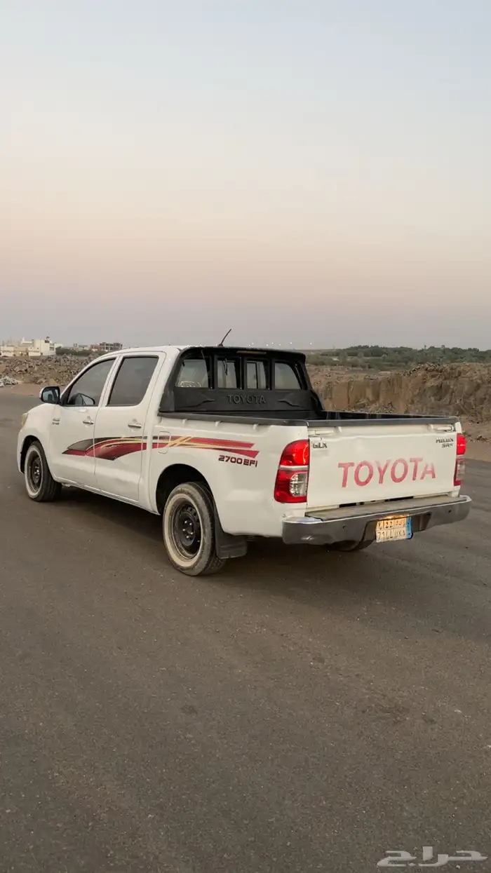 تويوتا هايلوكس 2012 7