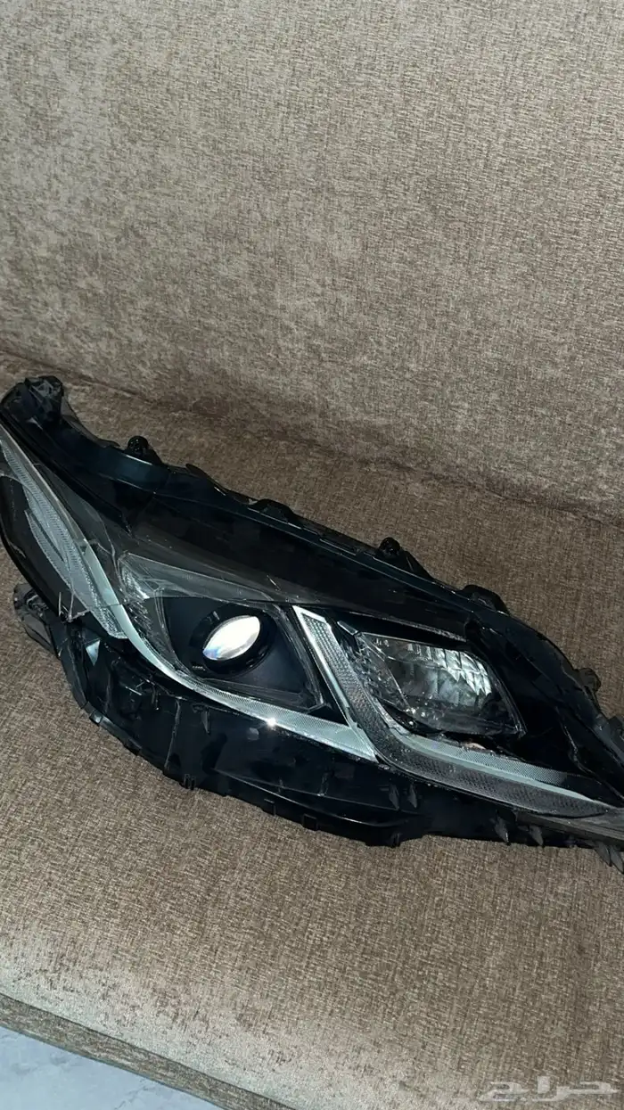 للبيع شمعة كامري يمين اصليه فقط تحتاج قزازة 21 22 23 24 0