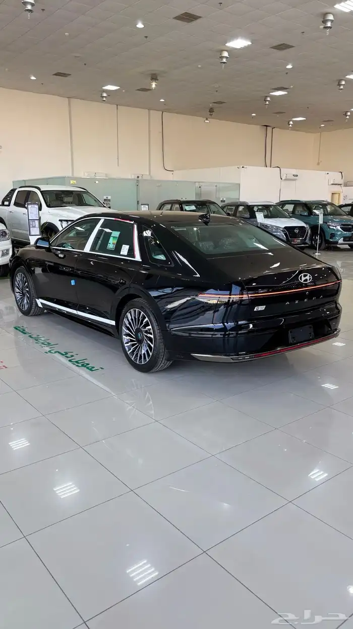 هيونداي ازيرا كالجرافي 2026 8