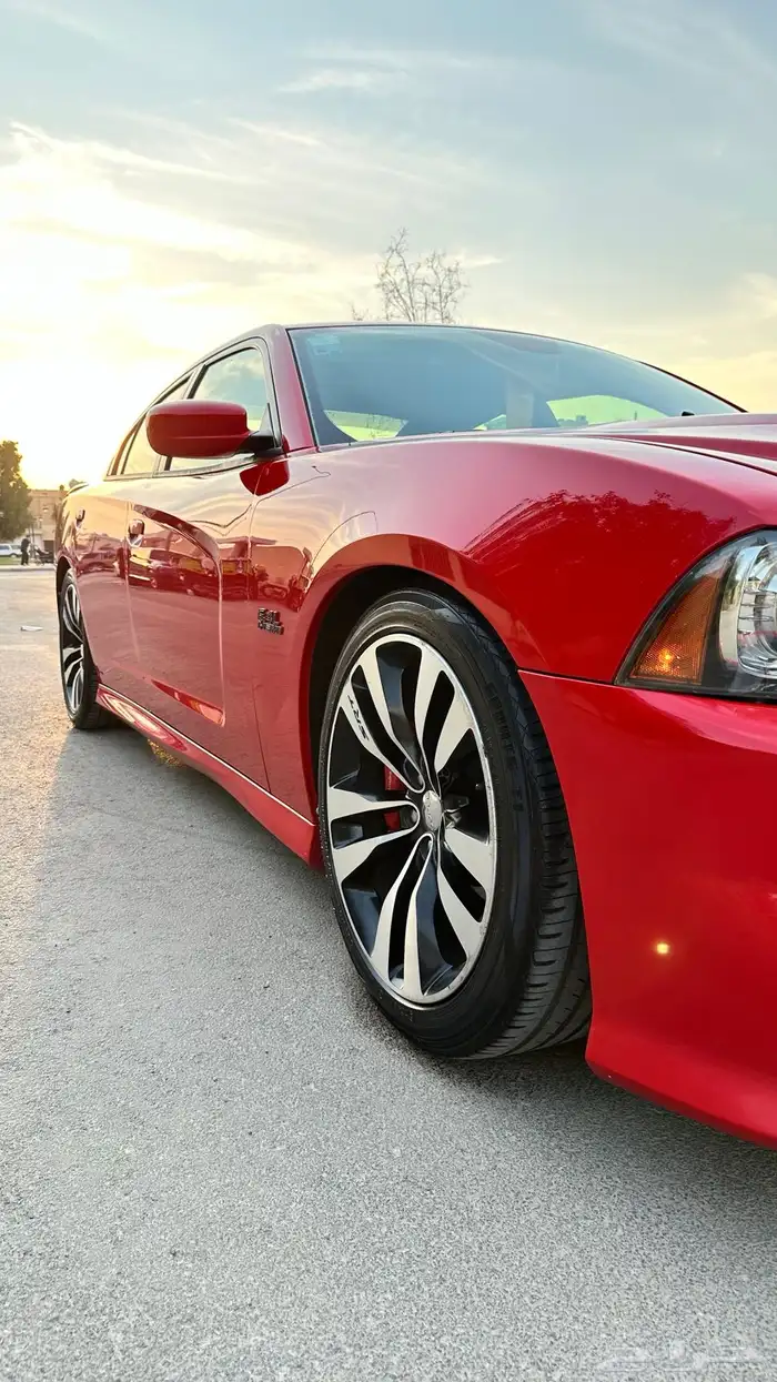 تشارجر srt8 2014 6
