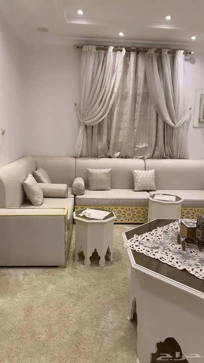 كنب نظيف ومرتب 2