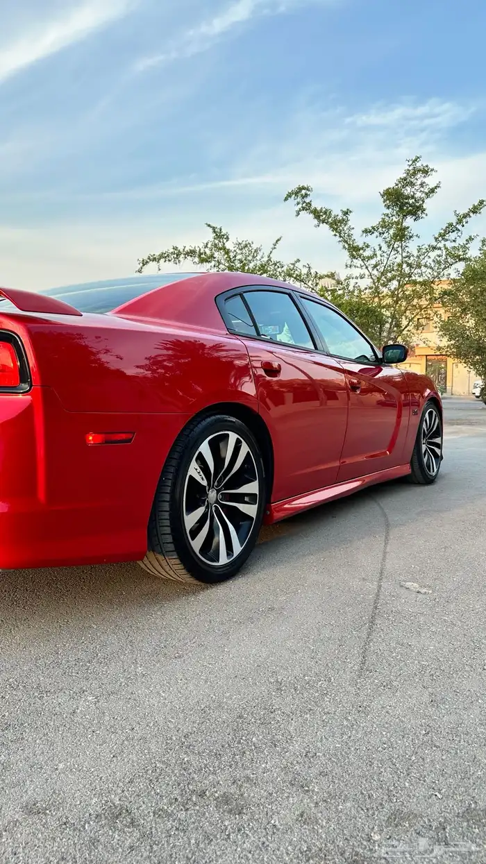 تشارجر srt8 2014 7