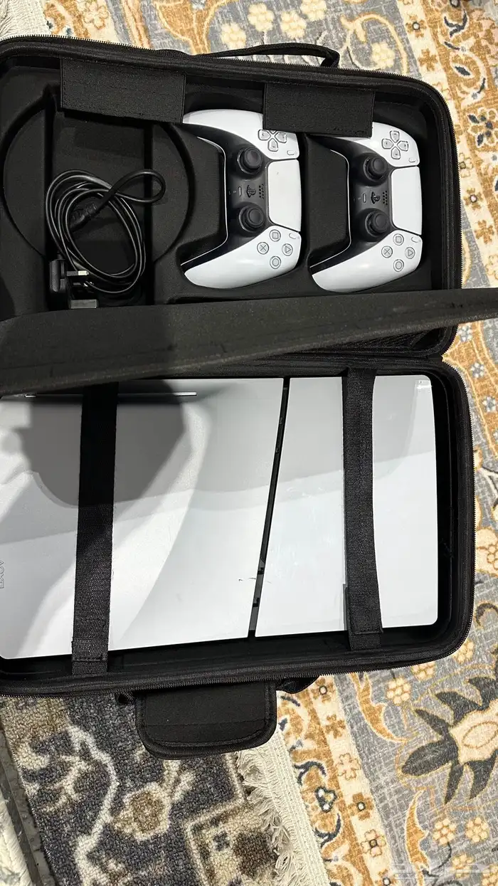 بلاستيشن 5 نظيف 3