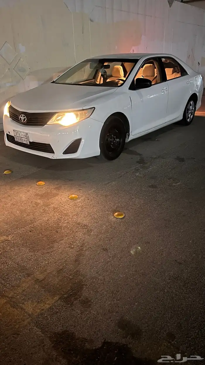 كامري 2013 مخبط للبيع 2