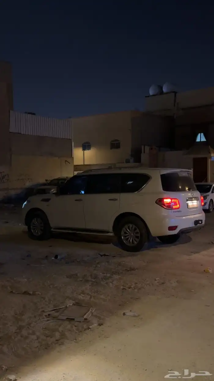 جيب باترول نيسان 2015 ابيض للبيع 10