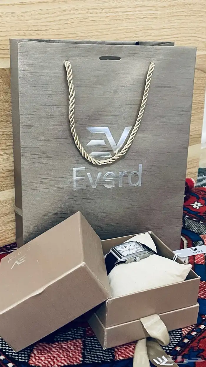اساعه من ماركة Everd   شبابيه جميله جديده 1