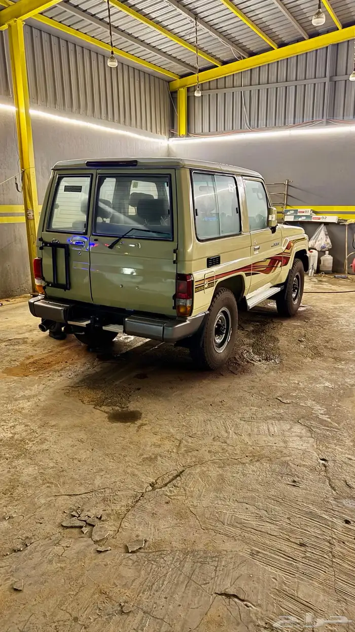 للبيع ربع مديل 2012 عليه لوحه مميزه 1