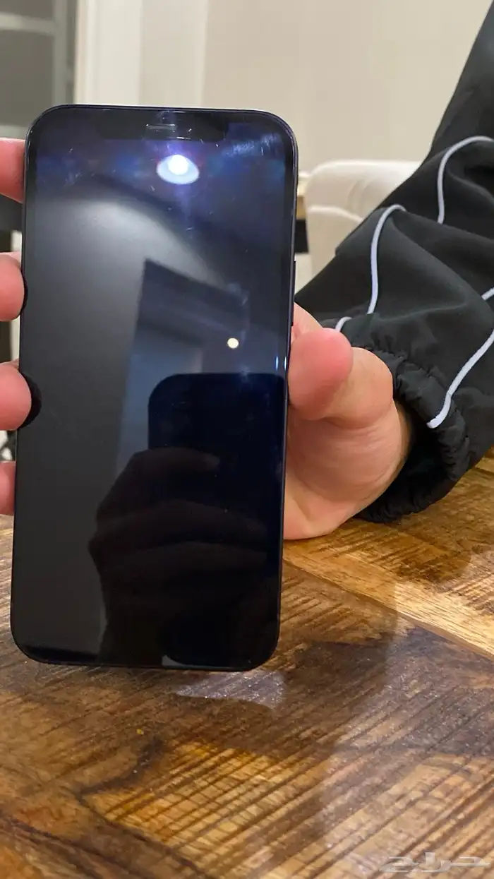 ايفون 12 اسود 1