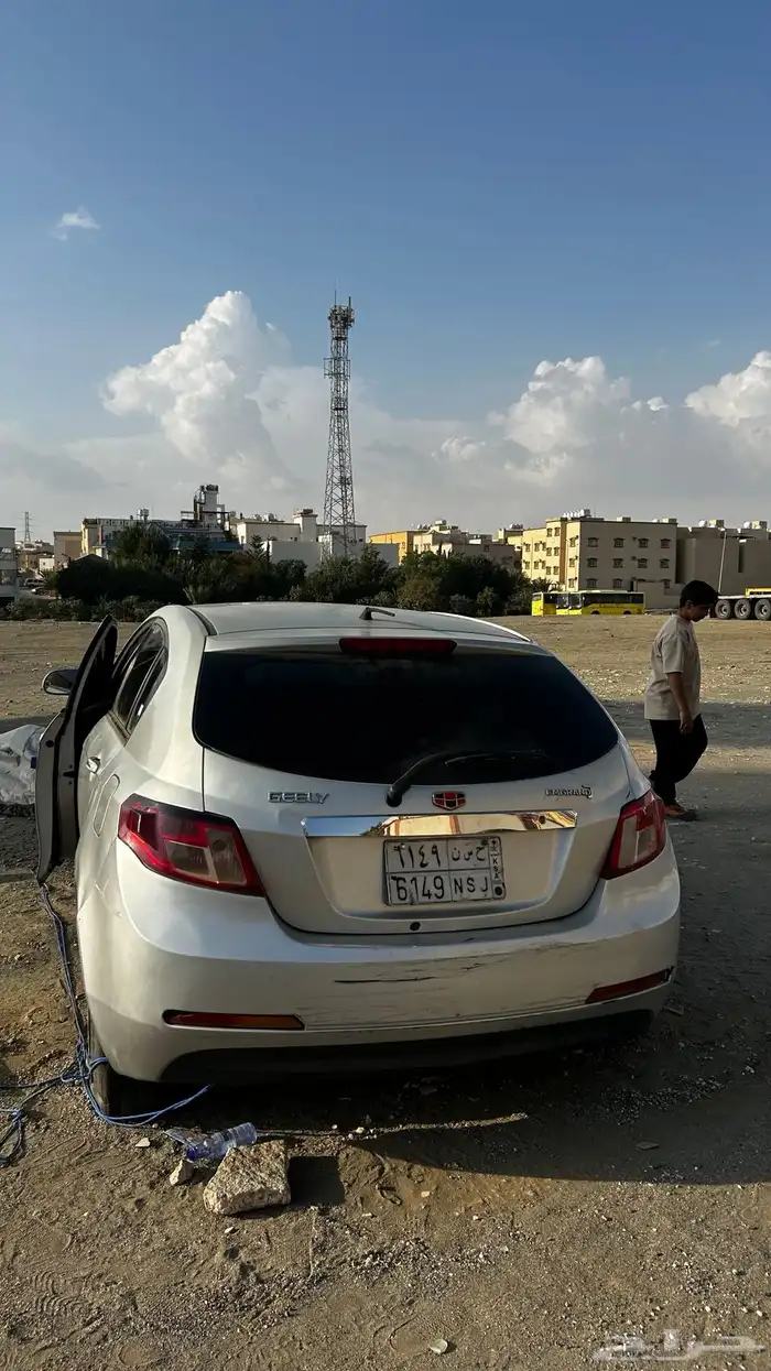 جيلي هتشباك 14 بوقس الممشئ 30 كيلو قير مكينه شرط 3