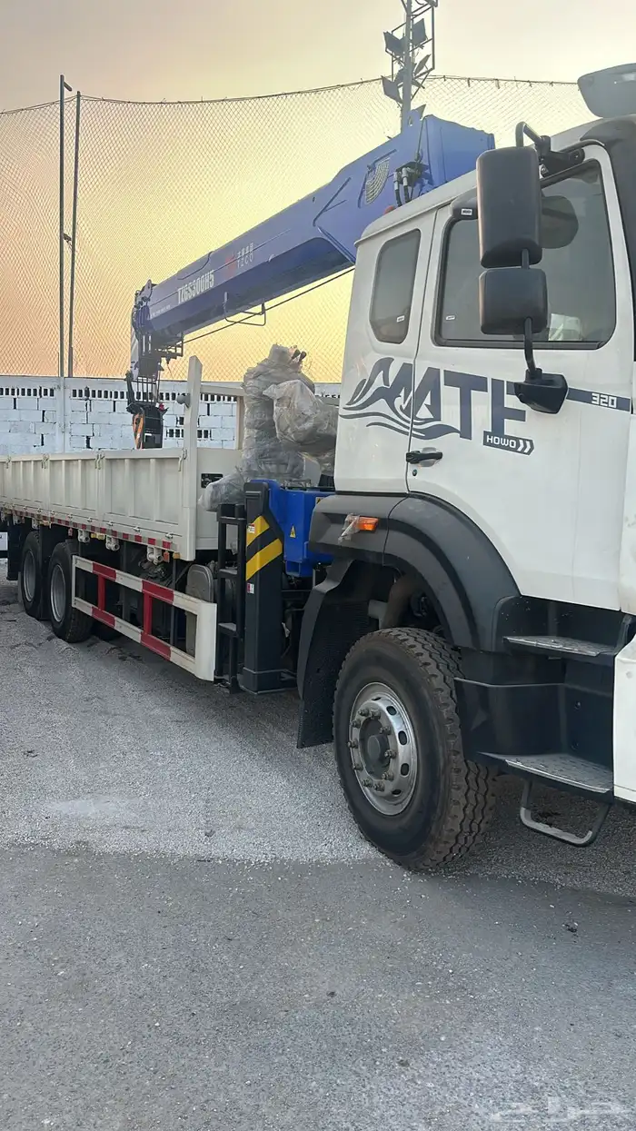 شاحنات بوم تراك 10 طن للإيجار 1