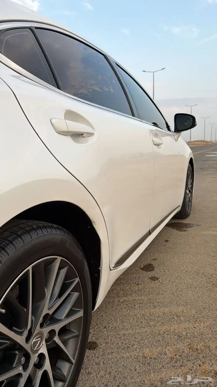 لكزس ES350 2018 فل كامل 14