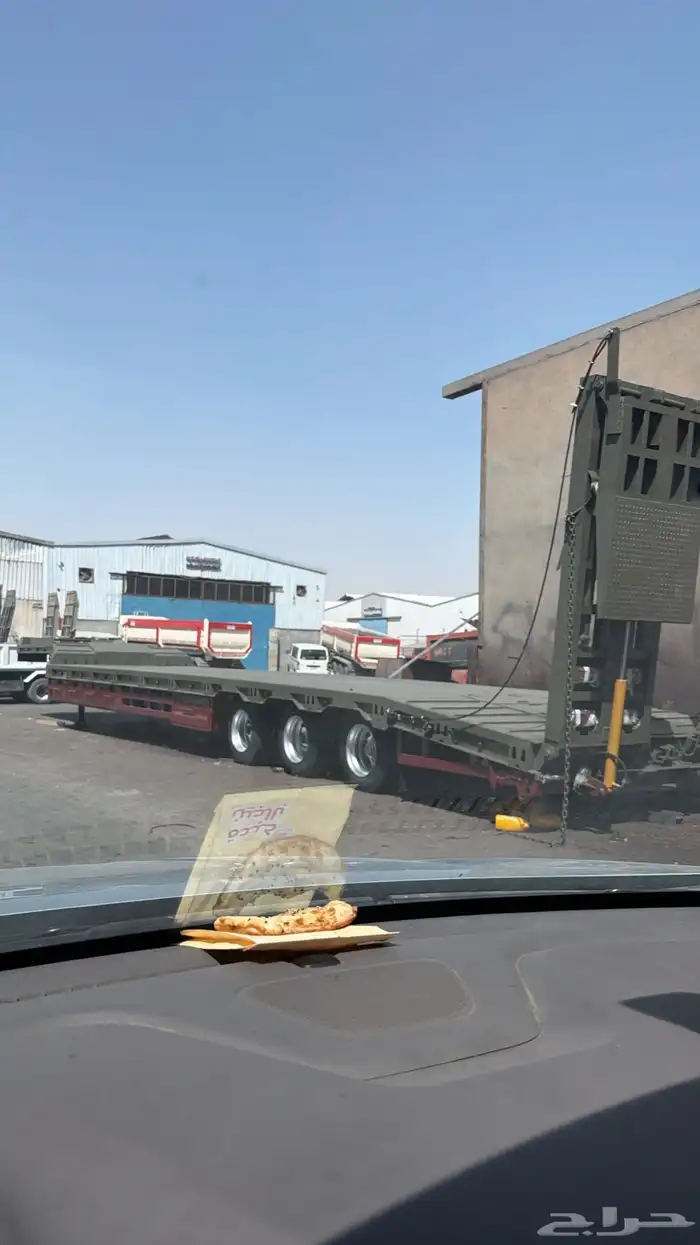 لوبد اسبيشل 19متر موجود في الرياض و ضواحيها الى اي اتجاه 0